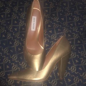 Steve Madden Shoe